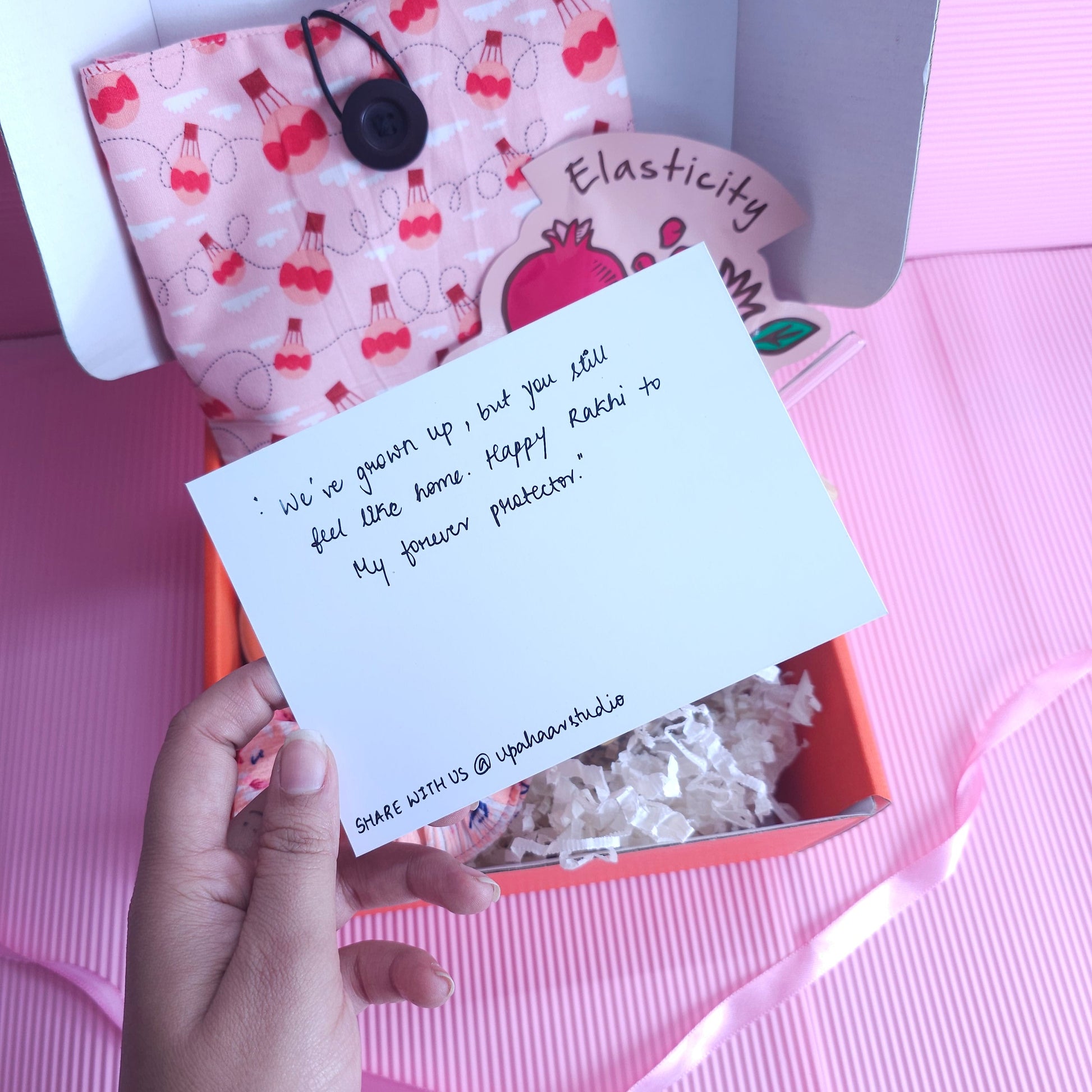 She is reader sister Hamper box | Ready to go Hamper