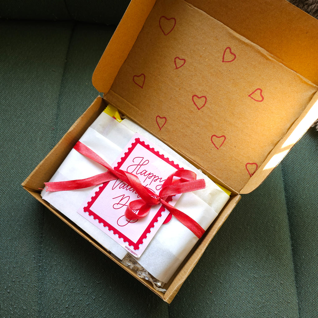 Paint & Date - DIY Hamper KIt