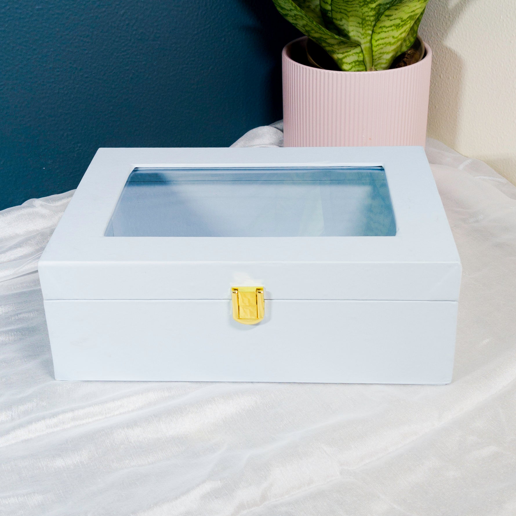 Window Trunk Box