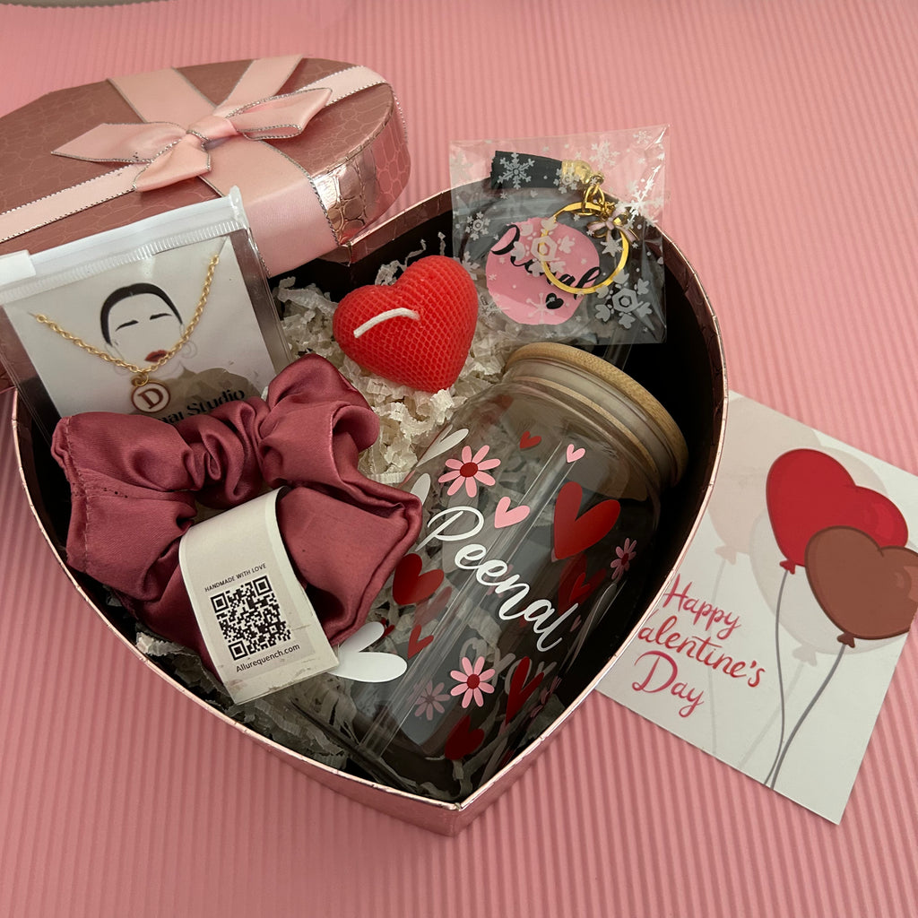 LOVE Hamper box