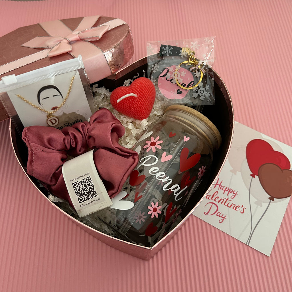 LOVE Hamper box