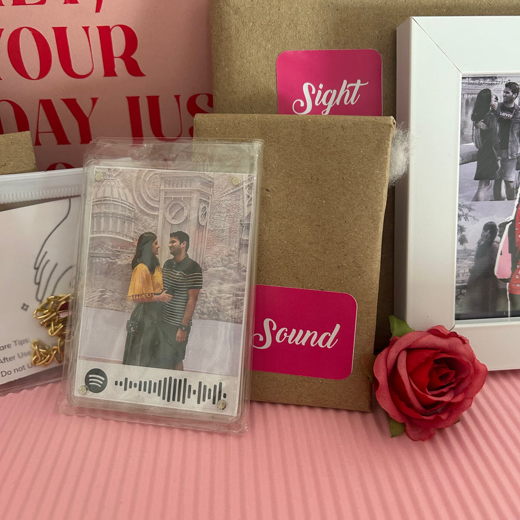 5 sense of love hamper